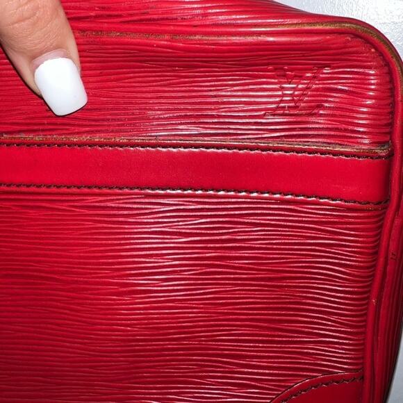 LOUIS VUITTON
Trocadéro leather crossbody bag
Good condition - Picture 3 of 9